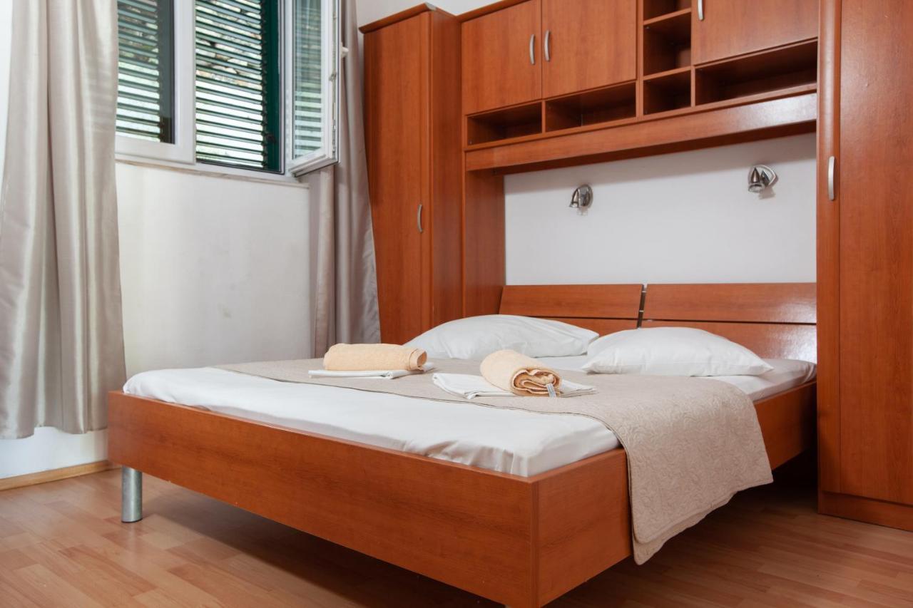 Apartments By The Sea Igrane, Makarska - 310 Bagian luar foto