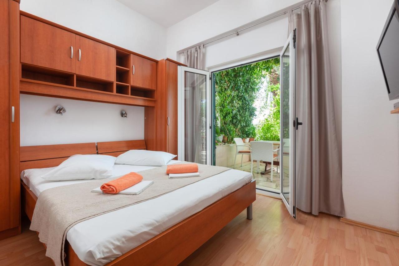 Apartments By The Sea Igrane, Makarska - 310 Bagian luar foto