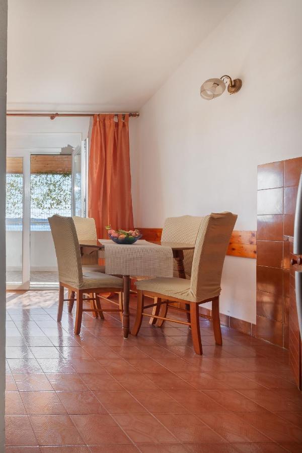 Apartments By The Sea Igrane, Makarska - 310 Bagian luar foto