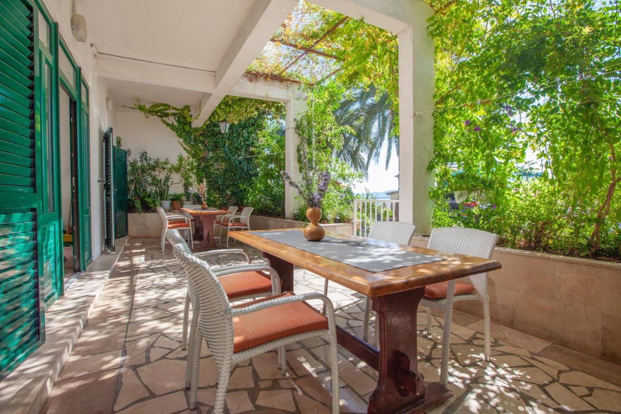 Apartments By The Sea Igrane, Makarska - 310 Bagian luar foto